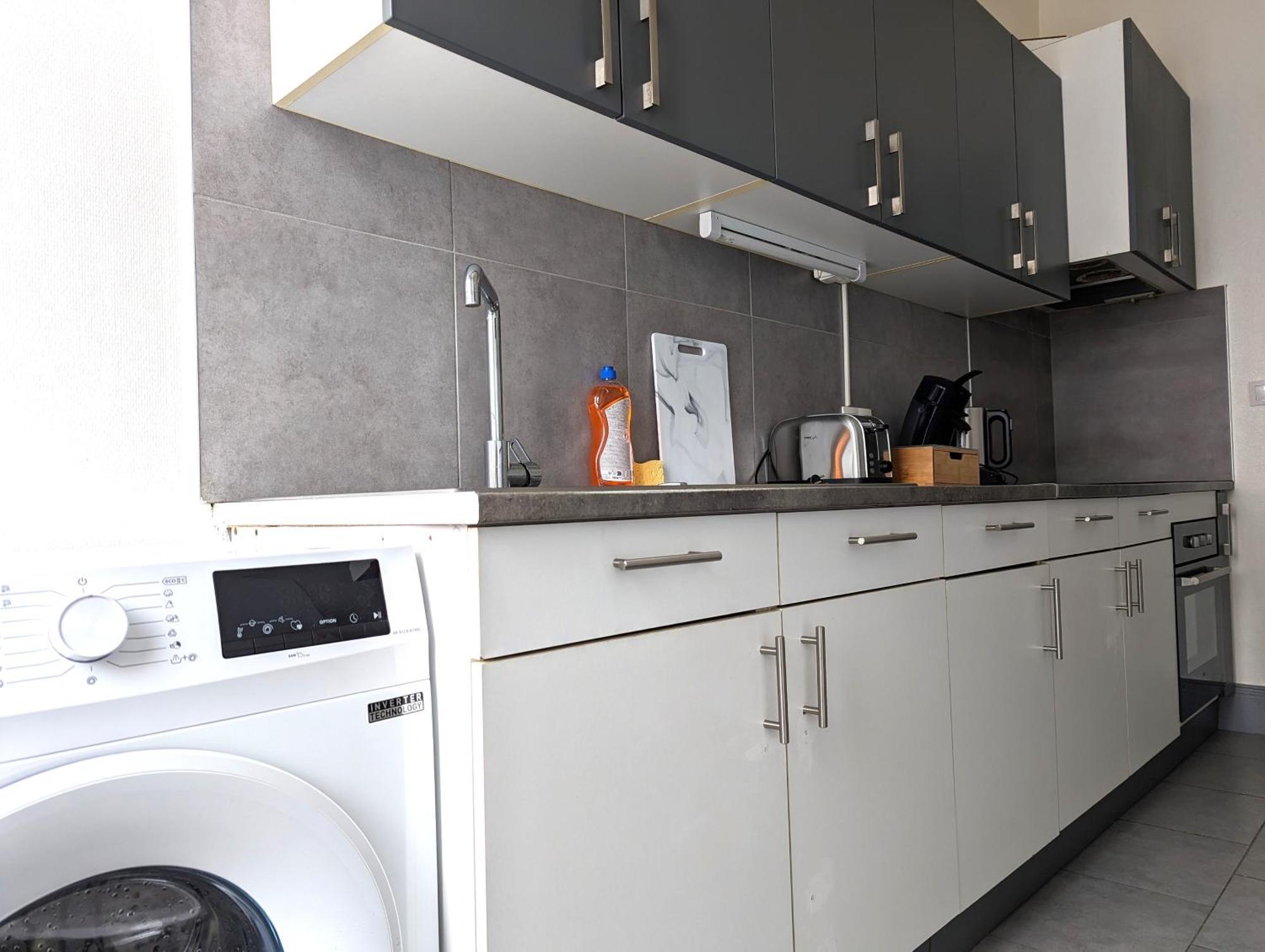 Le Mirage - Appartement 2 Chambres, Salon, Cuisine Equipee, Parking Et Wifi Gratuit Mulhouse Exterior photo