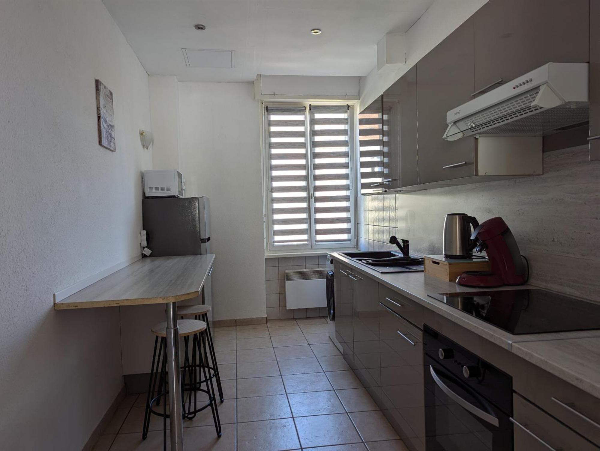 Le Mirage - Appartement 2 Chambres, Salon, Cuisine Equipee, Parking Et Wifi Gratuit Mulhouse Exterior photo
